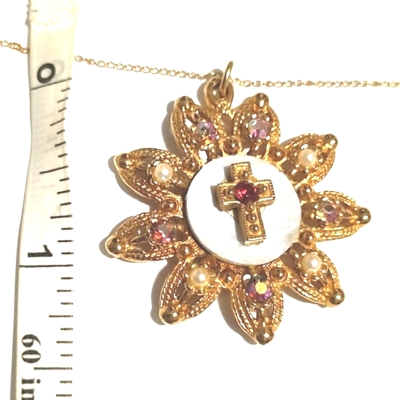 ANSON GOLD-TONE IRIDESCENT CRYSTAL & PEARL CROSS PENDANT 18" NECKLACE - Picture 8 of 9